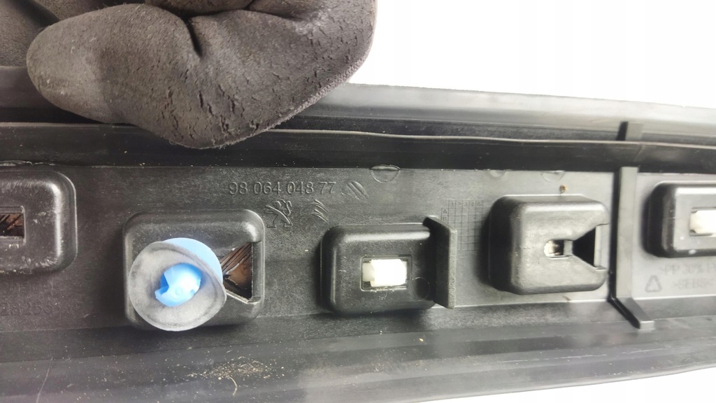 фото №8, Peugeot 2008 i молдинг дахова ліва 9806404877