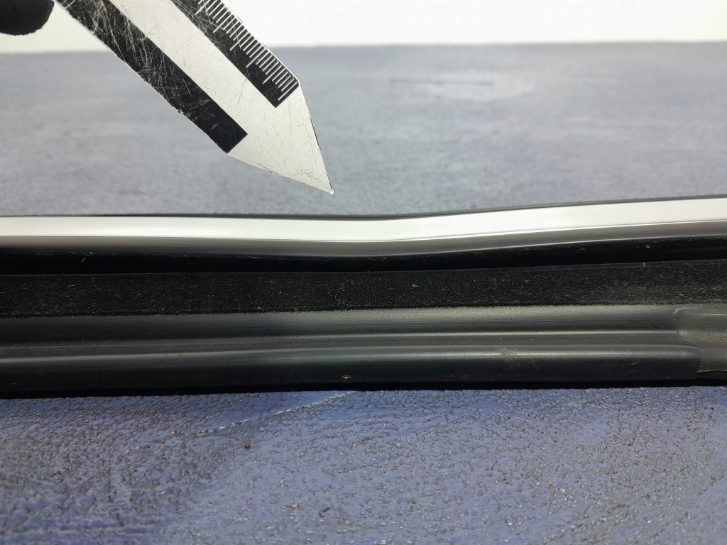 фото №4, Jeep compass ii 17- рамка прокладка дверь задняя правый