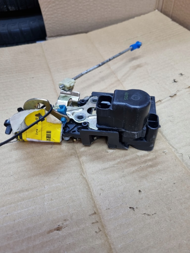 фото №5, Chevrolet daewoo aveo rezzo tacuma lacetti nubira замок правый задний 2pin