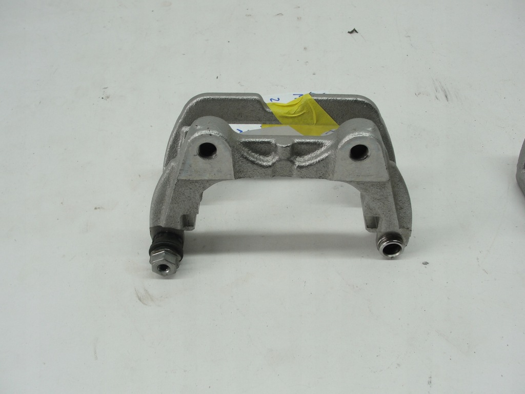 фото №1, Скоба суппорт тормозной задняя mercedes glc x253 amg