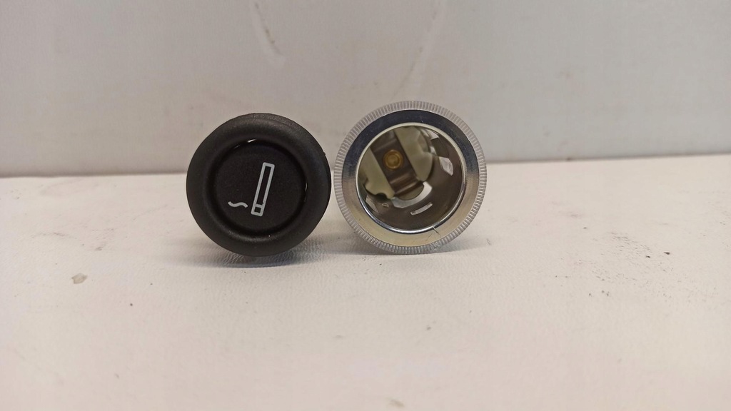 фото №1, Bmw 7 g11 роз'єм прикурювача 6973035