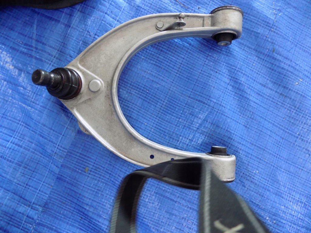 фото №7, Поворотный кулак рычаги амортизационная стойка правый перед подвеска bmw 5 f10 2012r 3,0b