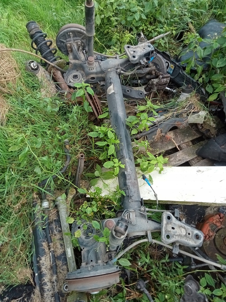 фото №1, Citroen c3 oś задняя тормозные барабаны iii 17-балка подвеска