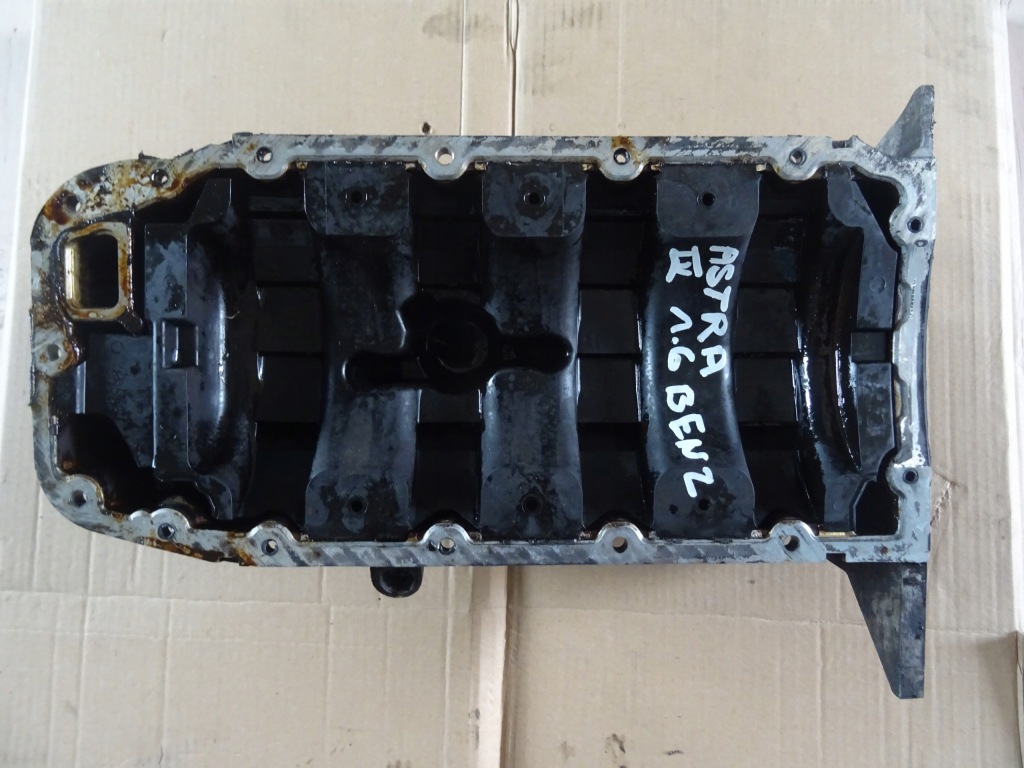 Купити Піддон масляна opel astra iv j 1.6b