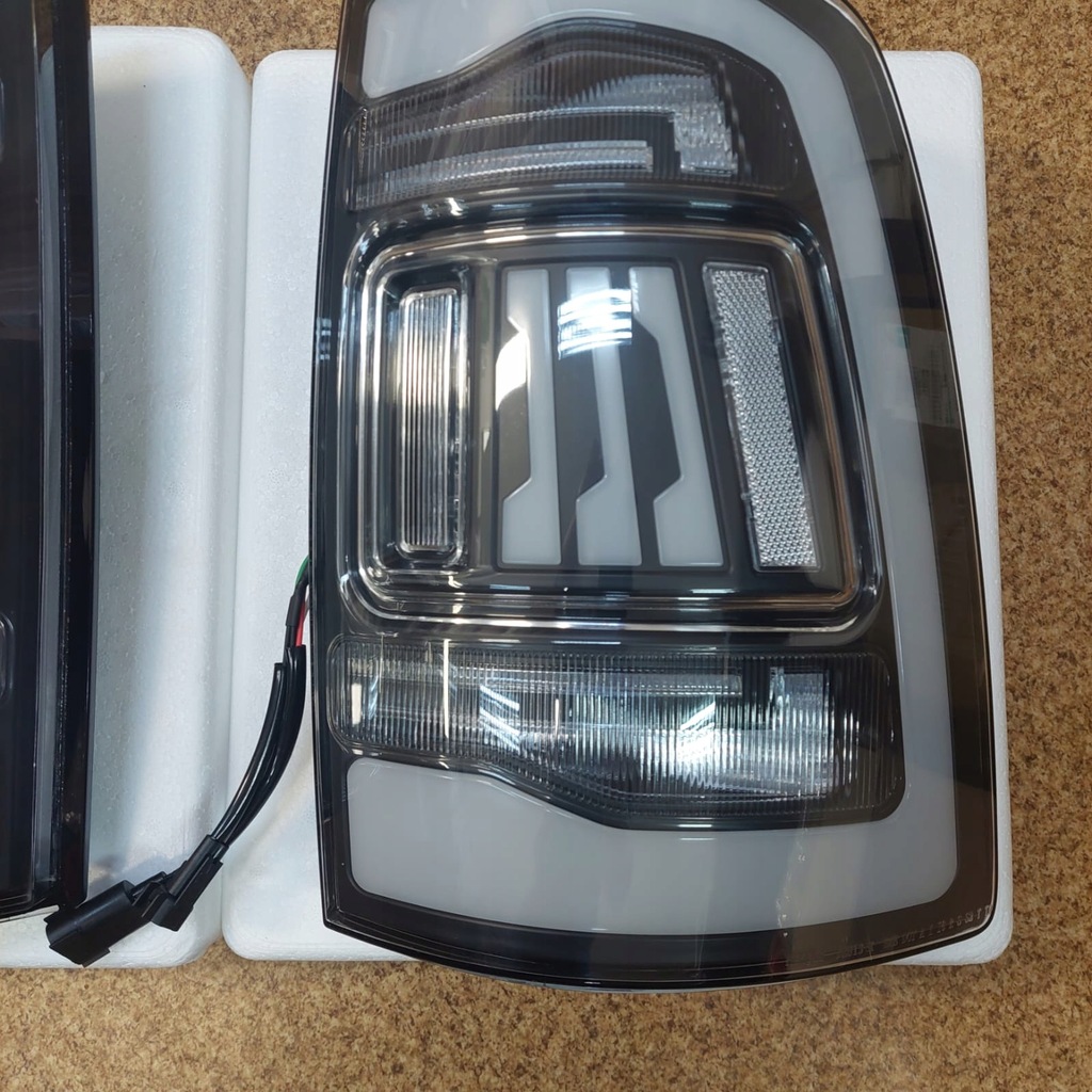 фото №13, Dodge ram 1500 2009-18 лампа лампы kpl задняя led europa жёлтый поворотник czyste