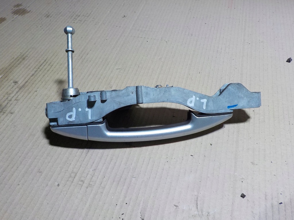 фото №5, Peugeot 308 ручка дверь левый перед