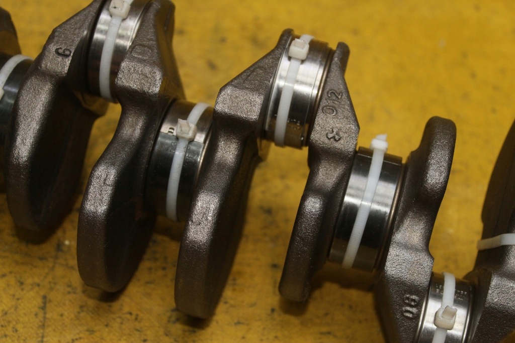 Купити Wał колінчастий berlingo bh02 1.6 hdi 10jbhu