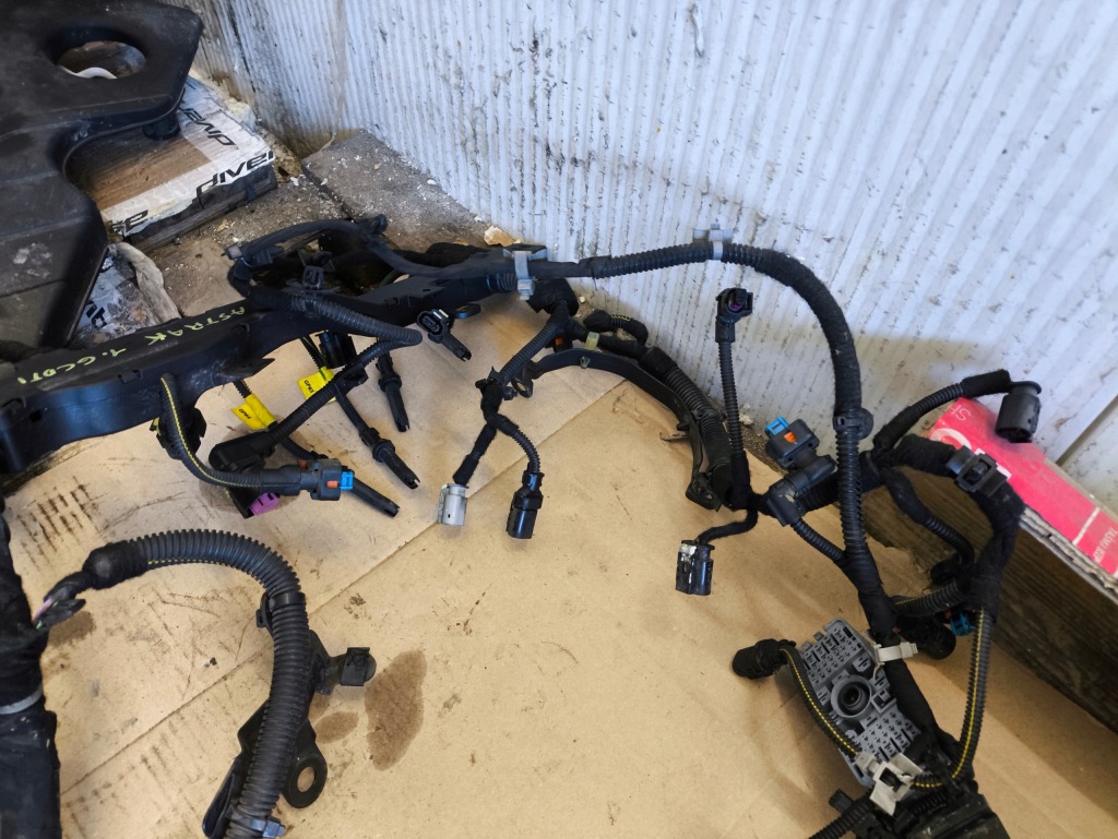 Opel astra k жгут электропроводка двигателя 39084280 opel astra k 1.6 cdti ? в Украине