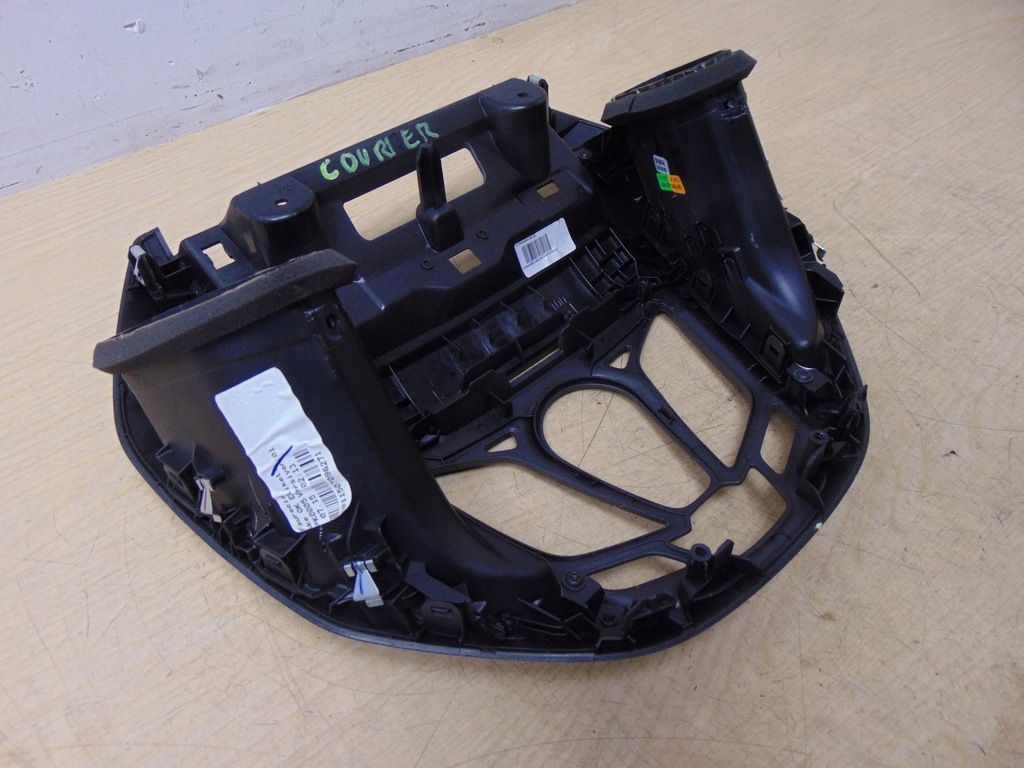 фото №10, Рамка решётки радио консоли ford courier 2014 europ