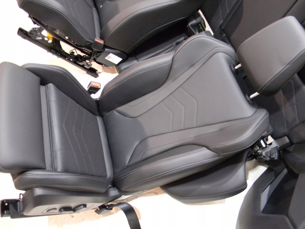 Комплект сидений bmw 2 active tourer u06 c01321 с Разборки