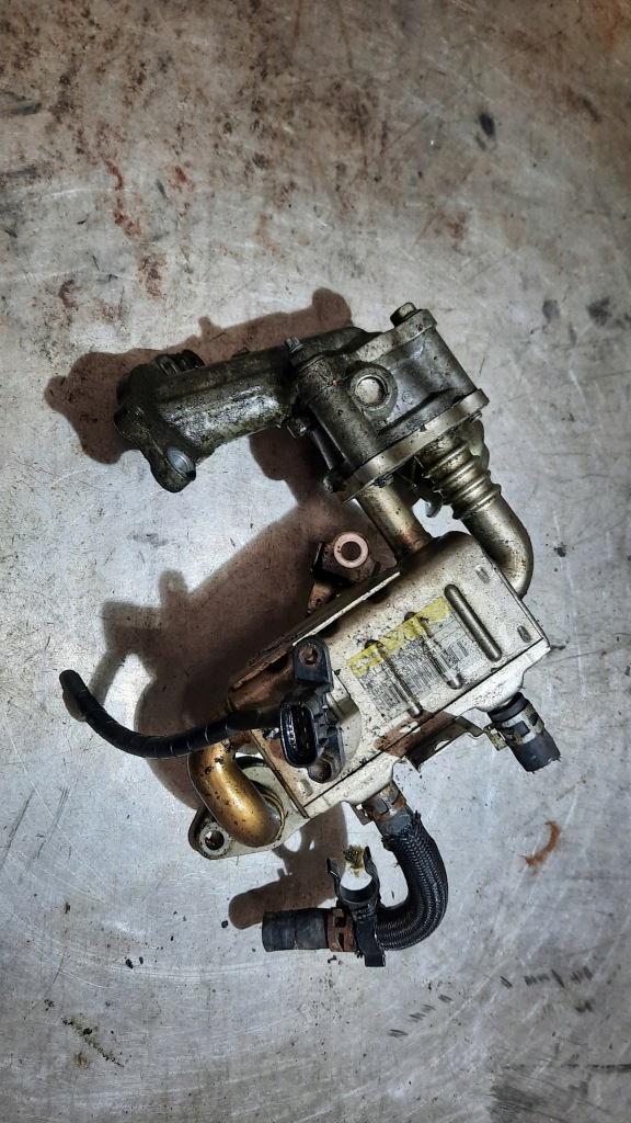 фото №1, Радиатор выхлопных газов 25601-33060-b corolla e15 1.4 d4d