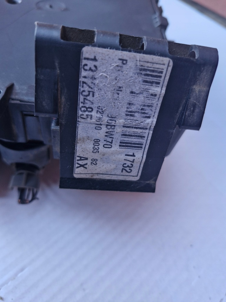 фото №6, Коробка предохранителей opel оригинальный номер 13125485ax