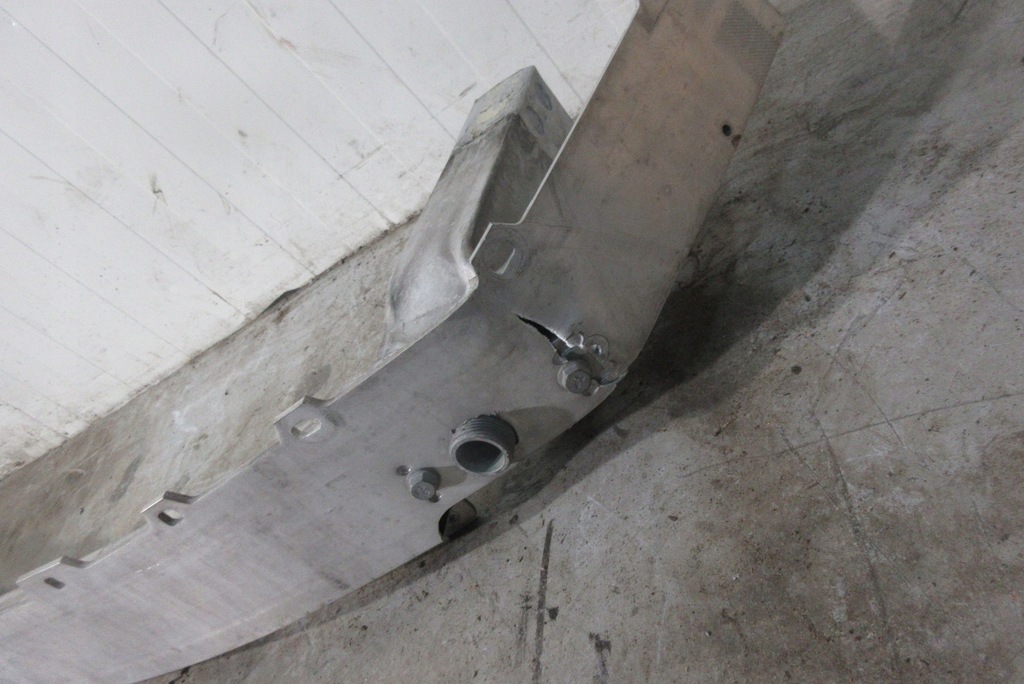 фото №13, Mercedes c-klasa w205 pas передний