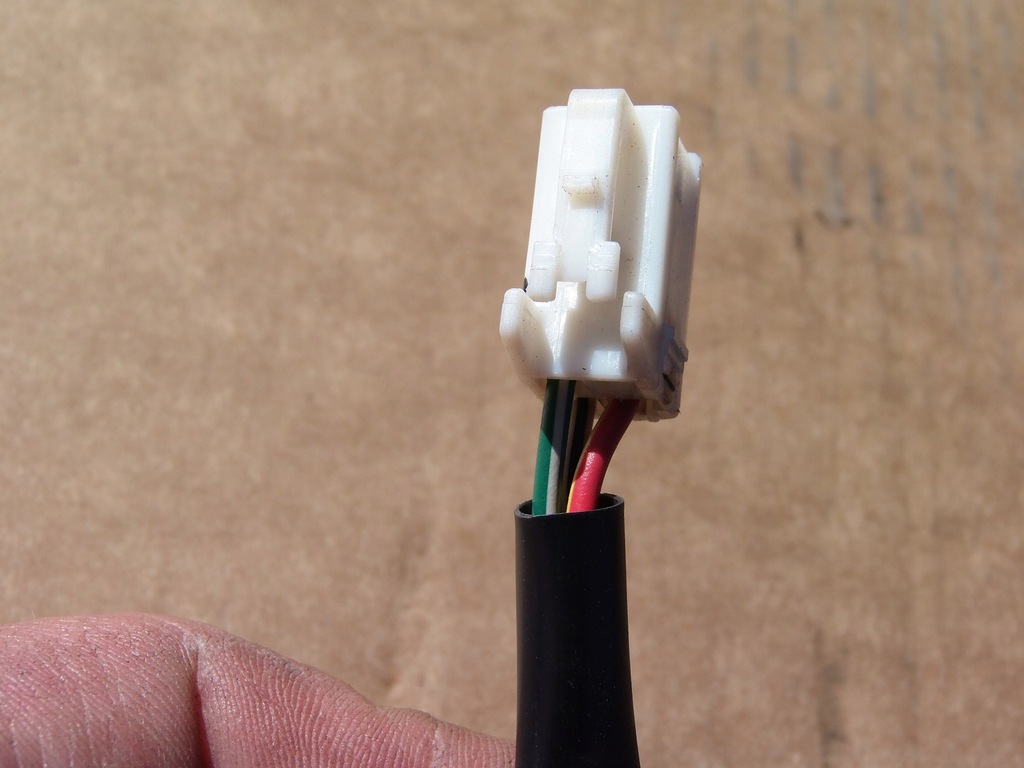 фото №9, Лампа крышки багажника правый задняя toyota avensis verso 01-03r 7654