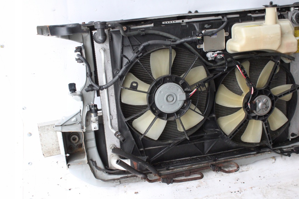 Ремінь передній підсилювач радіатор вентилятори lexus rx 2 3.0 b автоматична коробка передач в Україні