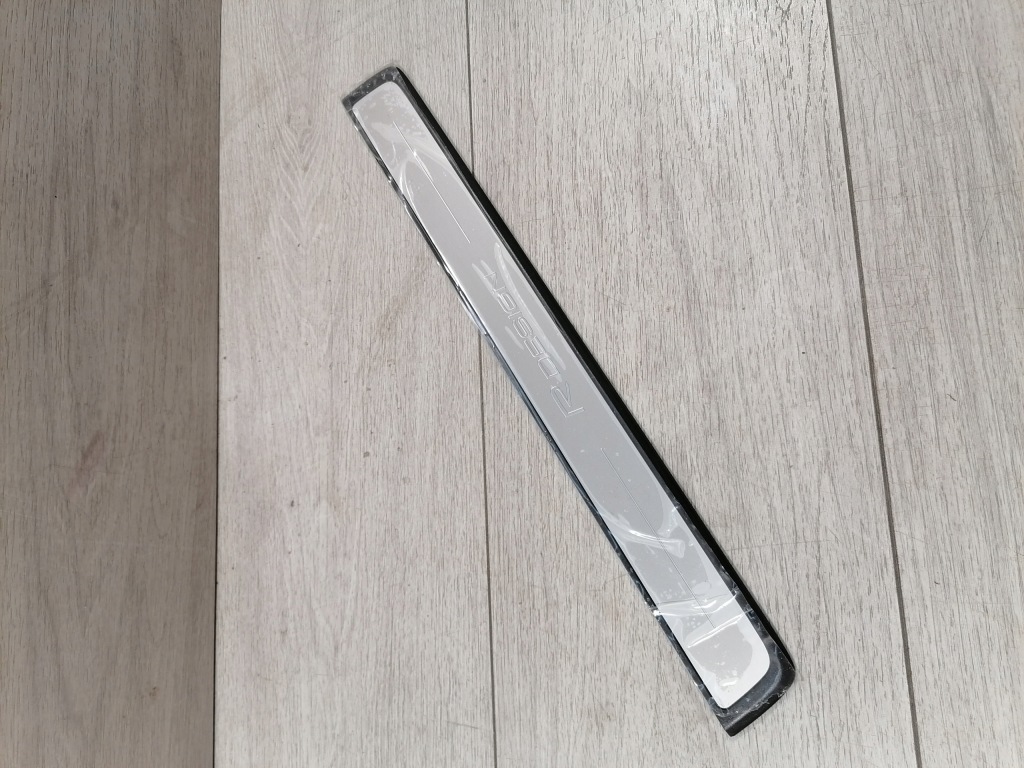 фото №2, Volvo xc40 r-design ii молдинг лівий перед 32260783