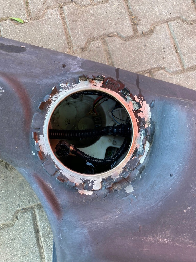 фото №5, Бак пального audi r8 4s8201022h