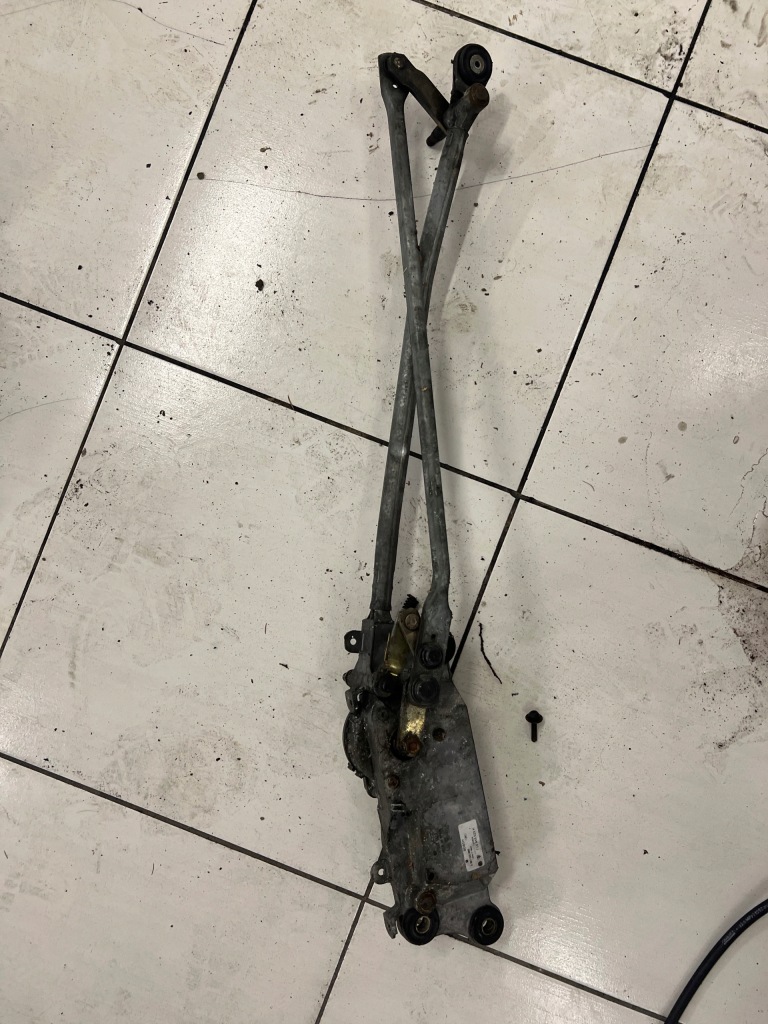 Vw touareg 5,0 tdi механизм дворник kompletny europa 0390241807 Недорого