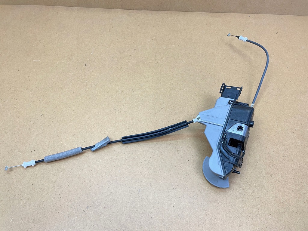 фото №5, Peugeot 308 замок дверь