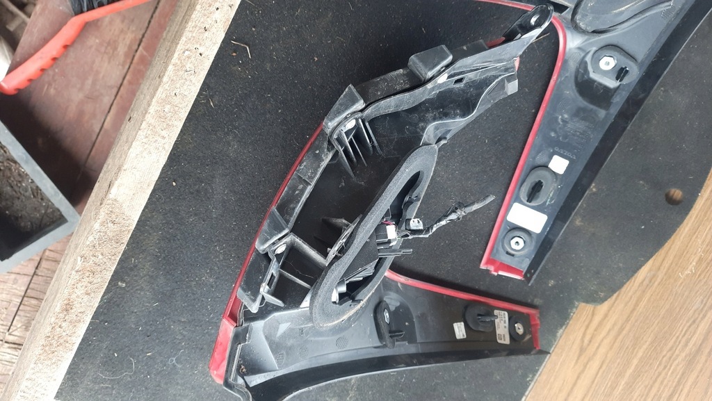 фото №7, Volvo v40 ii cross country лампа задняя задняя левая правая