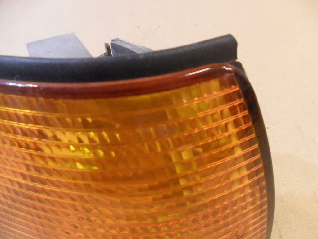 фото №6, Правый передний поворотник bmw e36 1387044