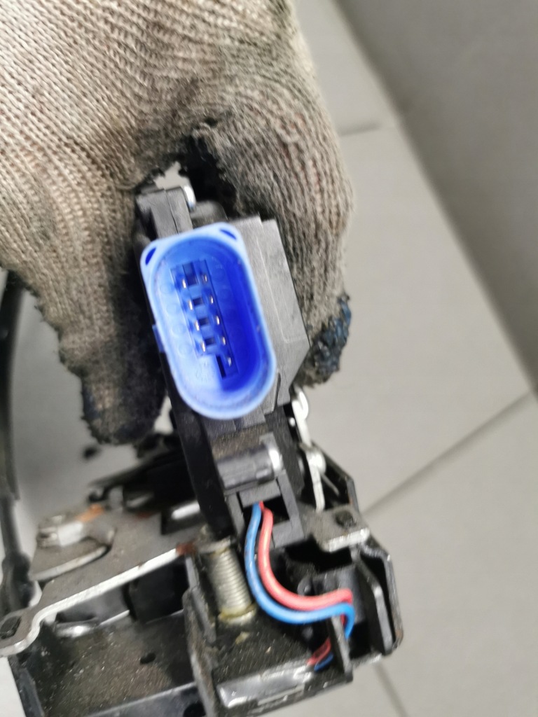 фото №6, Замок правий перед vw phaeton uk 3d2837016j