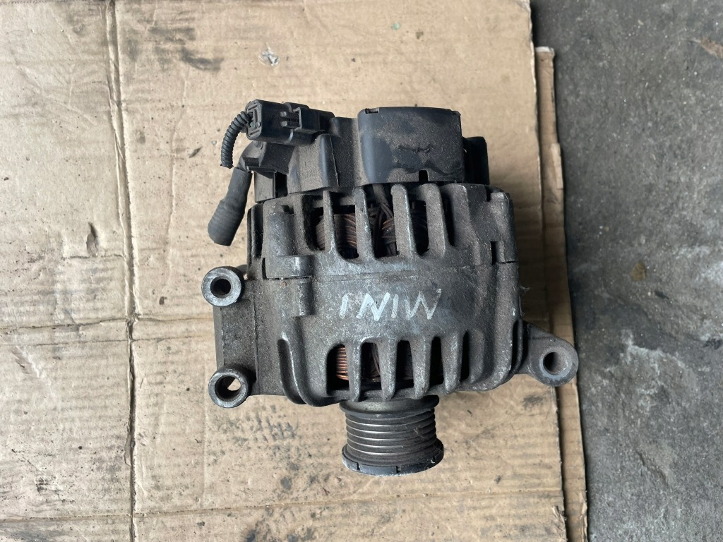 Mini cooper r56 генератор v75765138001 Ціна