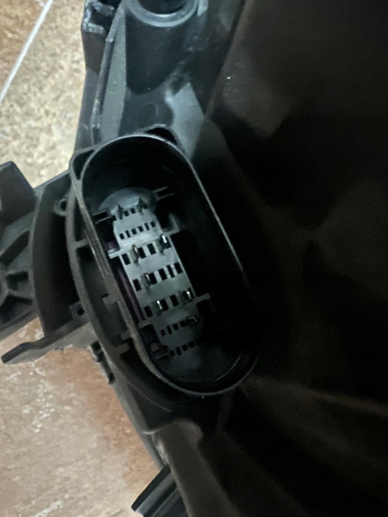 Audi a5 b9 фара фара ліва перед передня full led matrix гарний стан Доставка