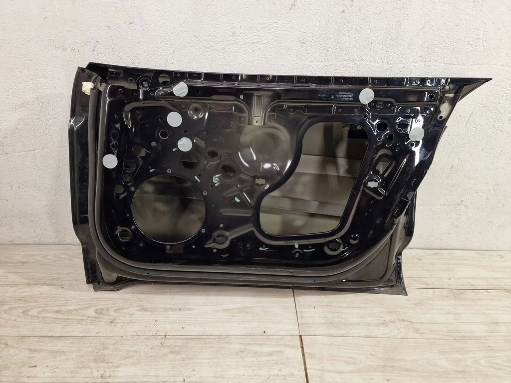 фото №12, Porsche taycan 9j1 2020 дверь