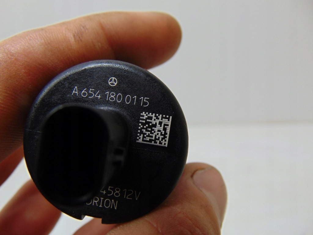 Датчик тиску оливи mercedes w177 w247 w206 w447 a6541800115 Зі Шроту