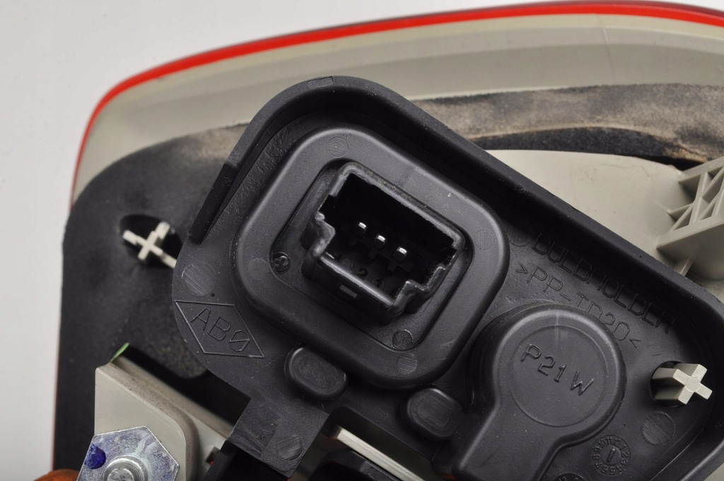 фото №7, Renault fluence лампа левая задняя w крышка 265550041r