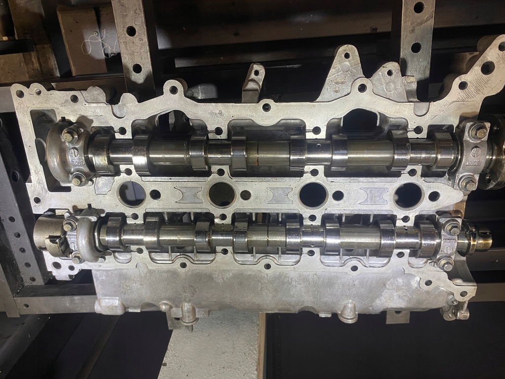 фото №1, Валы распределительного вала renault master 2,3 dci bi turbo 130c07155r