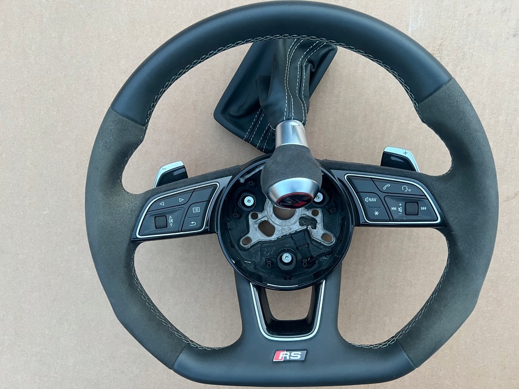 фото №10, Audi rs3 8v lift оригинальная воздуховод ручка кожа alcantara