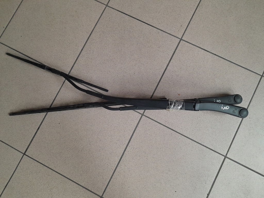 фото №1, Hyundai i10 i 10r рычаг рычаги дворник europa