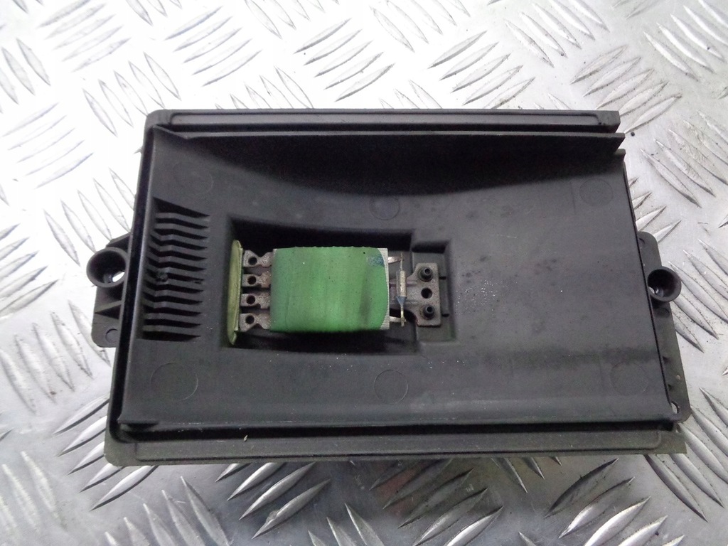 фото №1, Резистор резистор вентилятор skoda octavia i 1.9 tdi