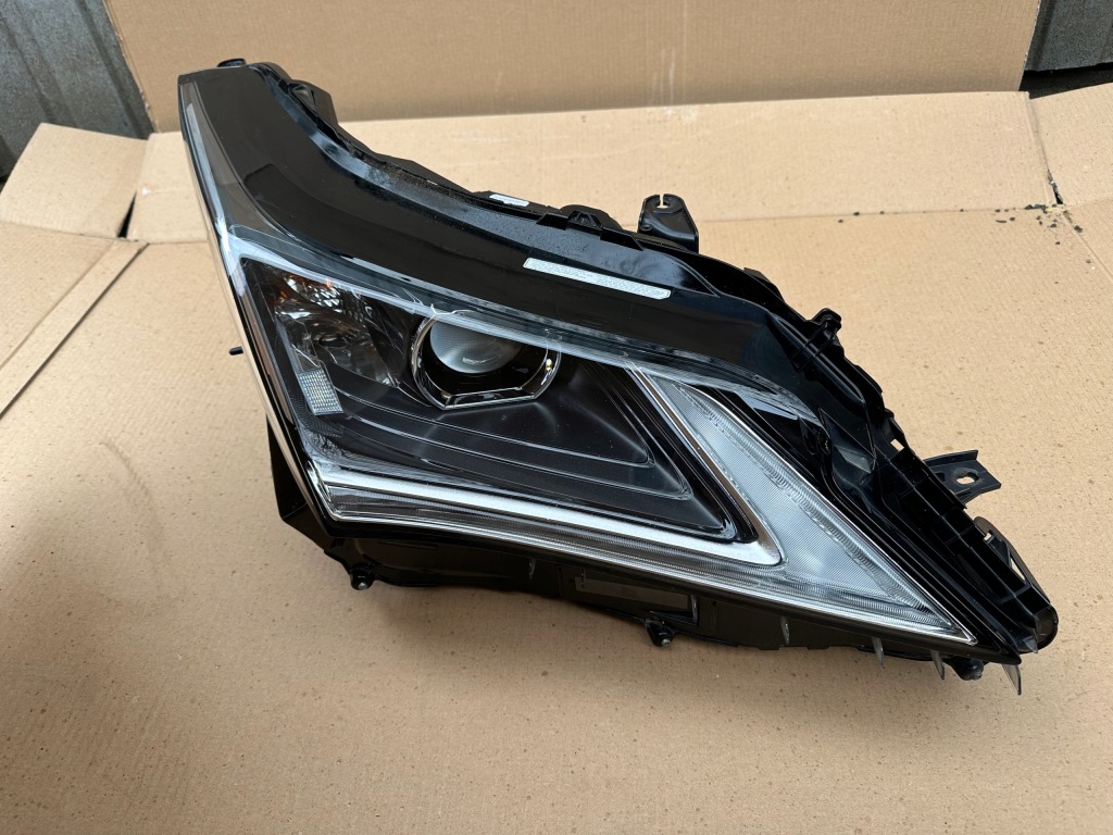 Купить Lexus rx фара правый перед full led 81110-0e260 европа