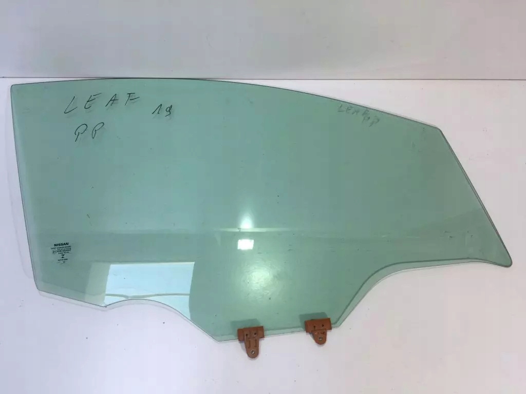 фото №2, Nissan leaf ii 2 2019 стекло дверь правая перед