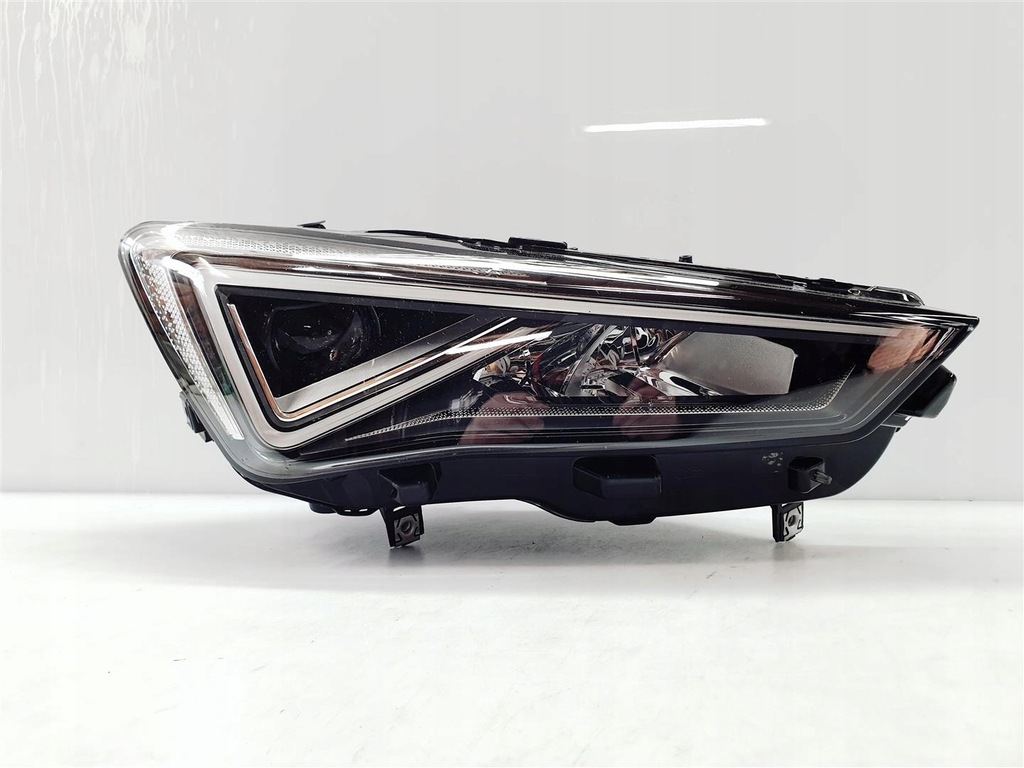 фото №1, Seat tarraco 5fj 18r+ правая лампа перед full led