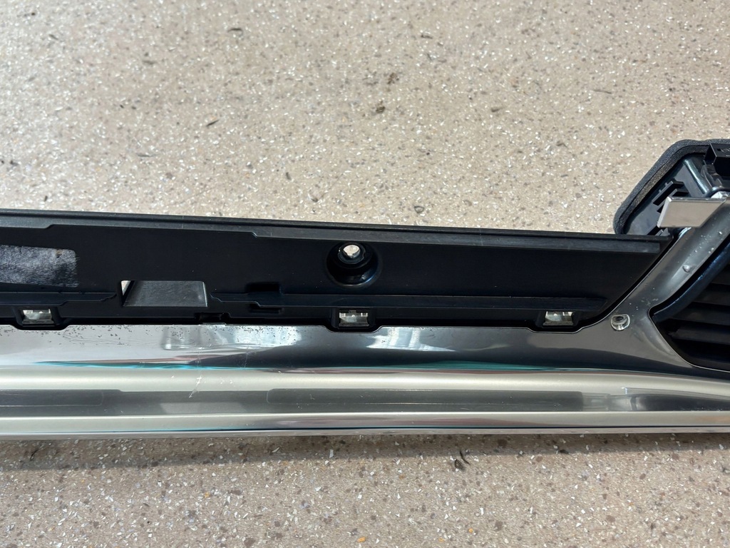 фото №13, Рамка бардачка перед porsche panamera 971 971857716f