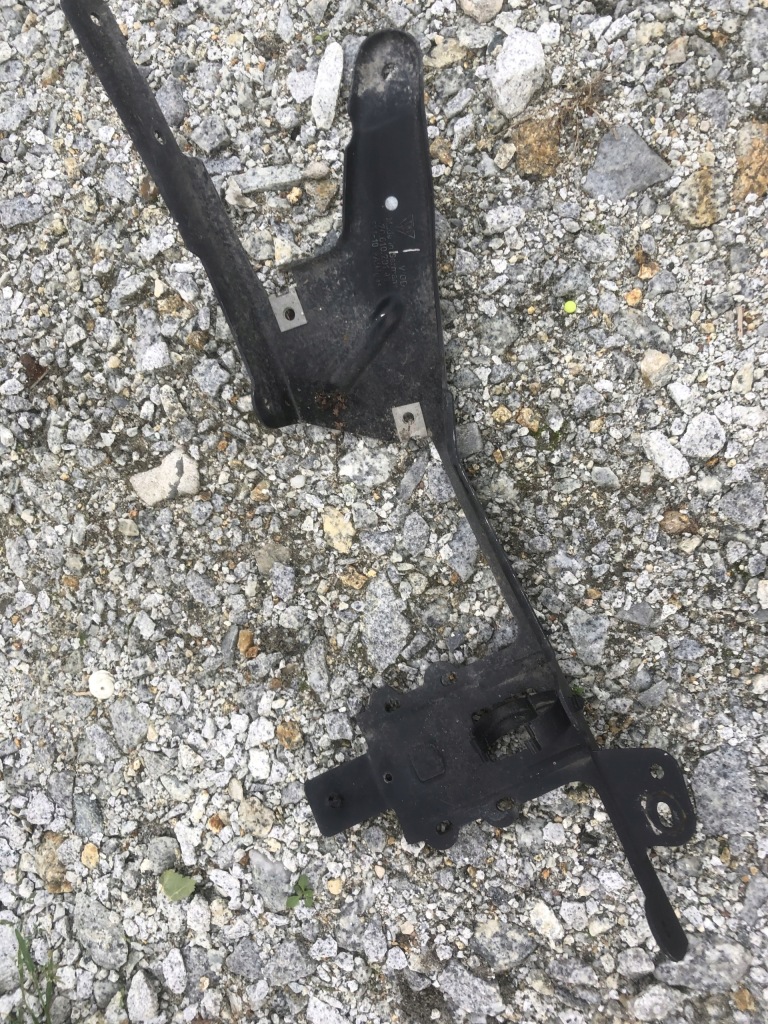 фото №1, Porsche panamera кронштейн кронштейн 97061020103