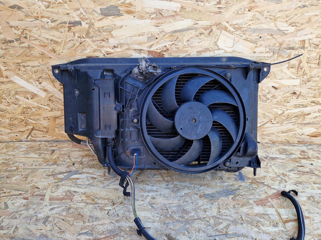 фото №1, Kompletny pas перед peugeot 206