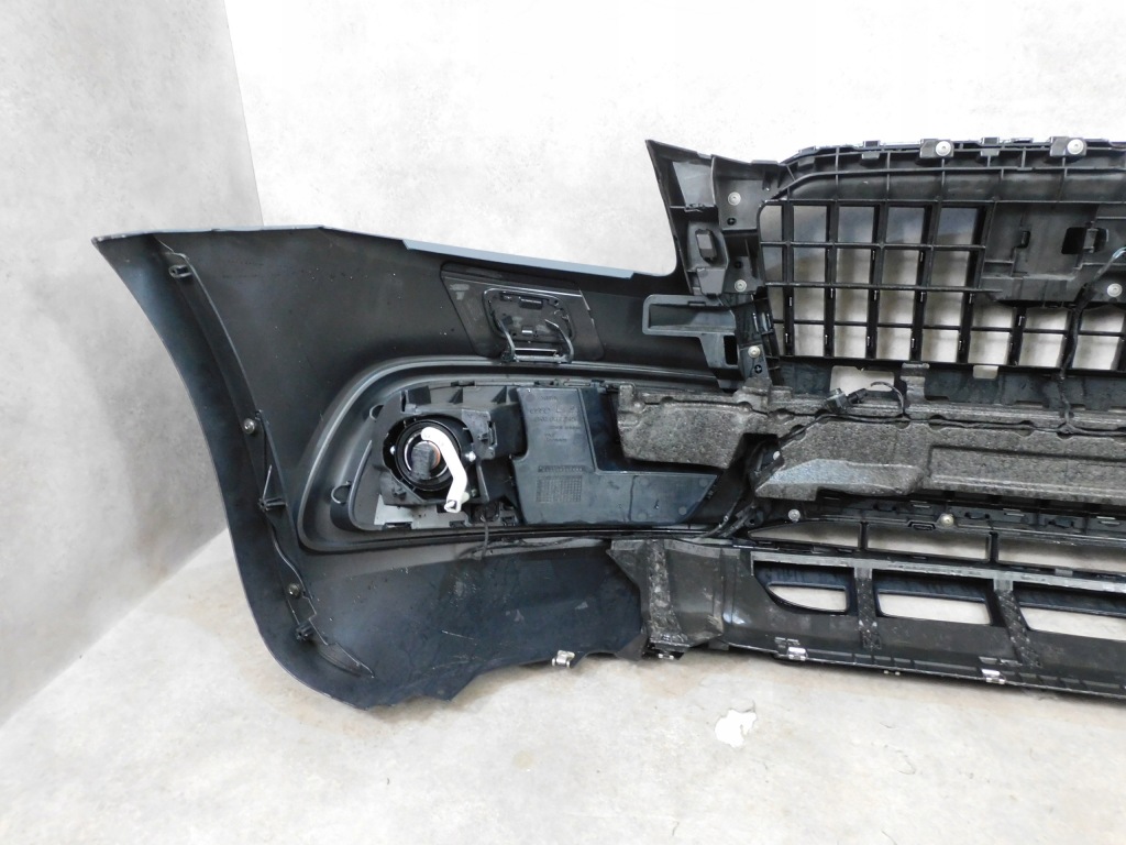 Audi q5 8r рестайлинг  s line бампер перед передний новый решётки накладки решётка радиатора в Украине