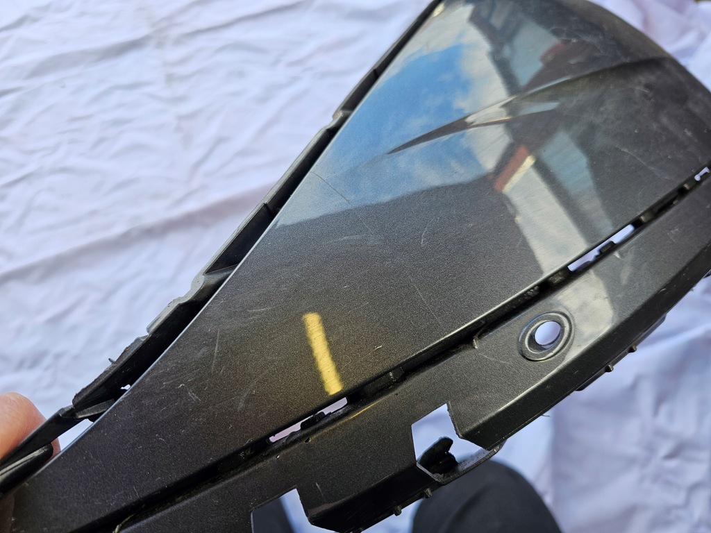 фото №8, Vw touareg iii накладка спойлер бампера задняя 760807521a