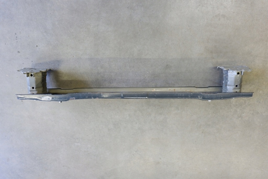 фото №8, Балка бампера задняя toyota auris _e18_ 5217102170 1.8l hybrid 73kw 2014