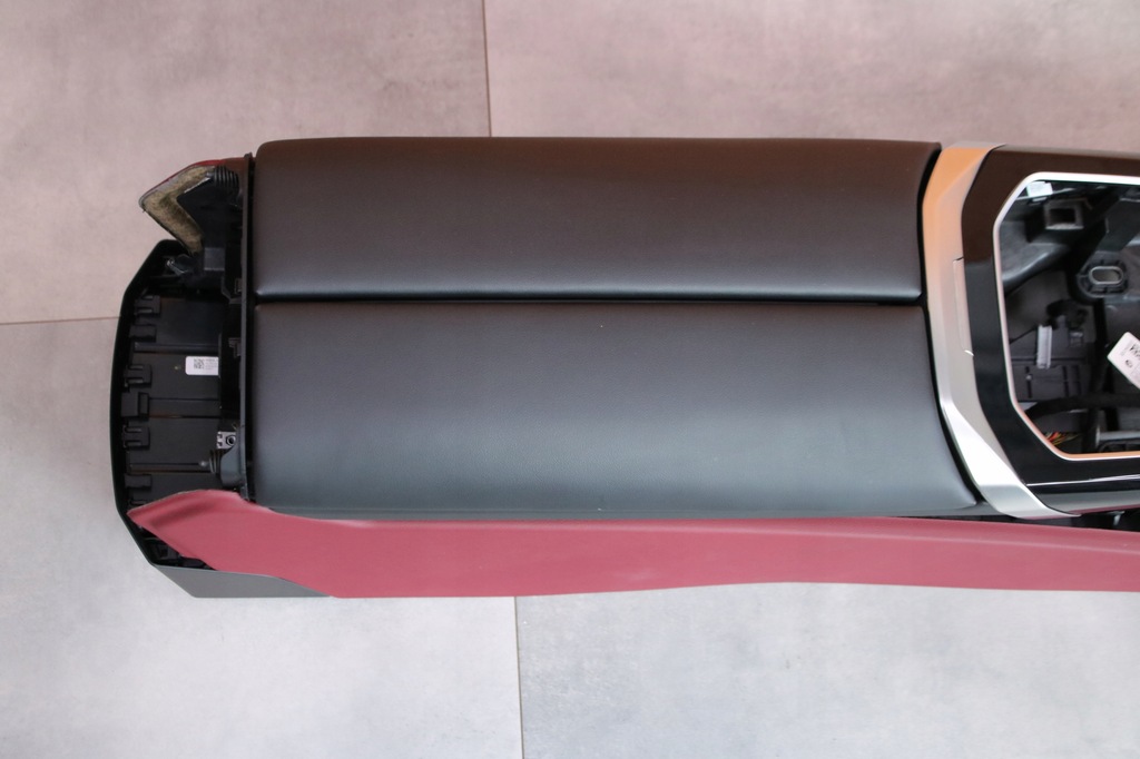 фото №11, Bmw 7' g70 туннель средний подлокотник burgundy кожа veganza 5a2c0f3