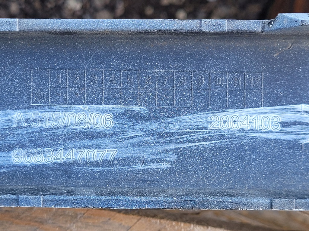 Citroen c3 ii 2 | бампер перед передний 9683447077 | 1042 Недорого