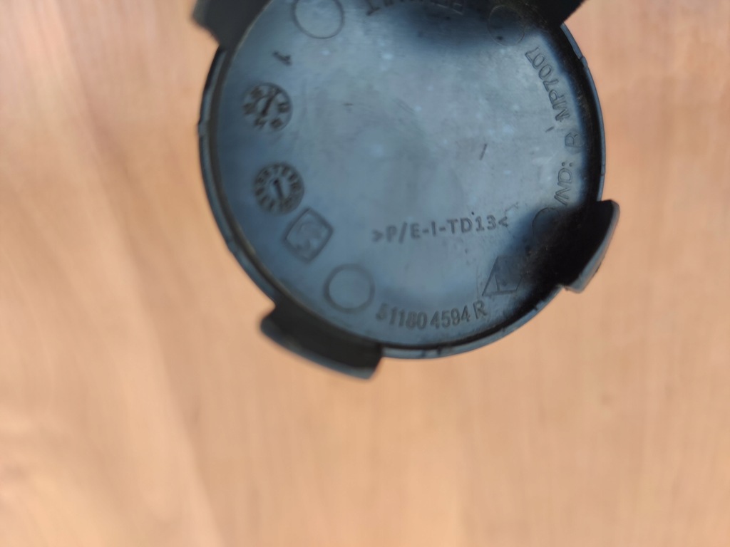 фото №3, Dacia sandero ii заглушка фаркоп бампера перед bdb