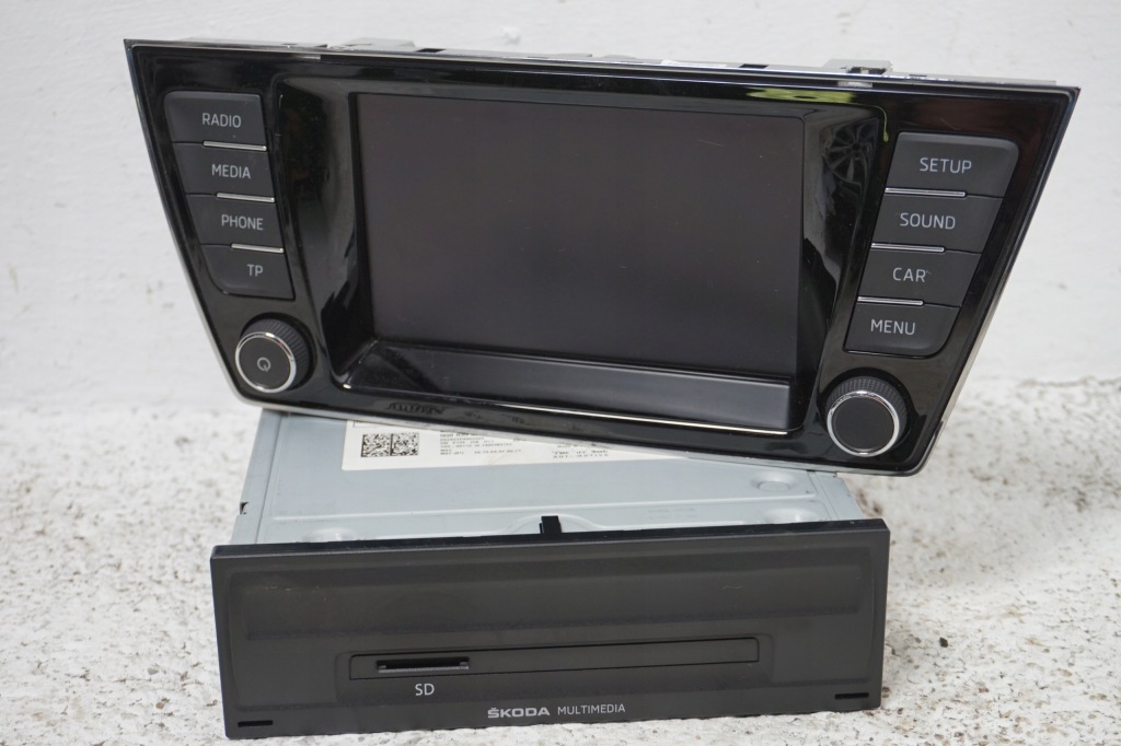 фото №1, Skoda fabia iii 6v0 радио + считыватель 5q0035820