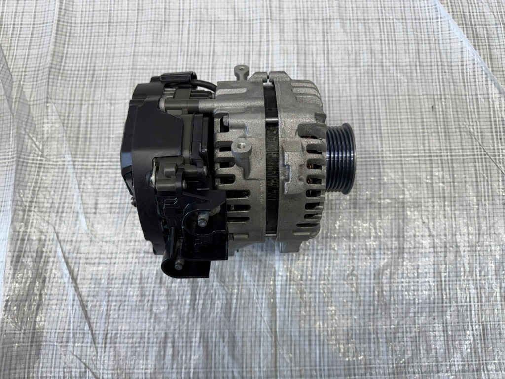 фото №1, Генератор 48v fiat 600 23- 1.2 thp mhev 9865403280 832 km