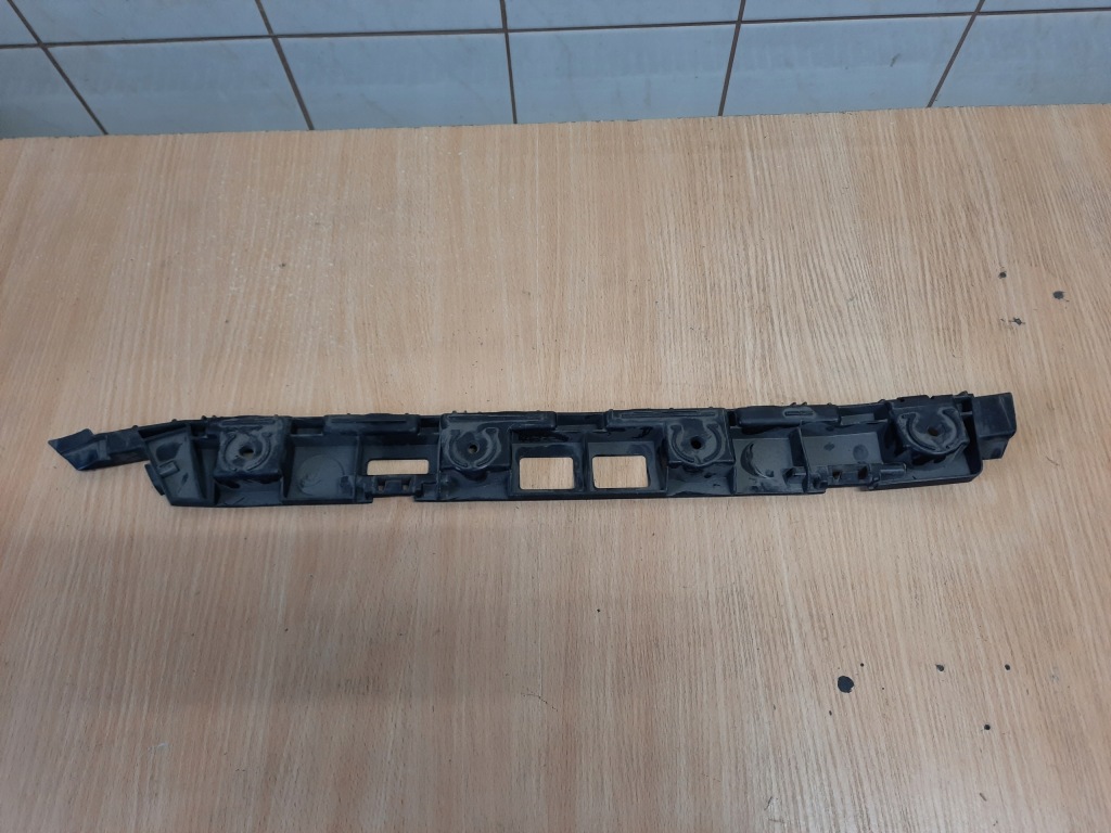 фото №6, Skoda superb 3 iii 3v9 15- kombi напрямна бампера правий задня оригінал